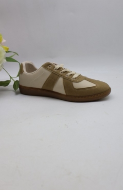Halówki młodzieżowe (36-41) 81215-2 KHAKI