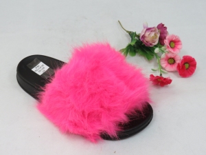Klapki damskie z futerkiem (36-41) 821-93