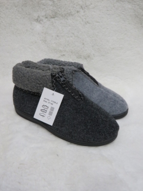 Kapcie damskie ocieplane (37-42) Y08-1 MIX