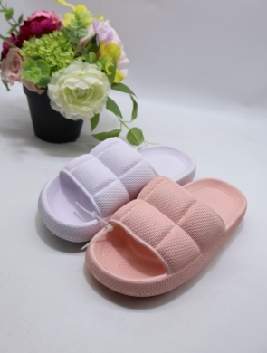 Basenówki damskie (37-42) F11 MIX