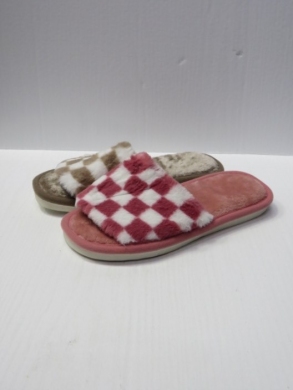 Kapcie damskie (36-41) B23-5 MIX