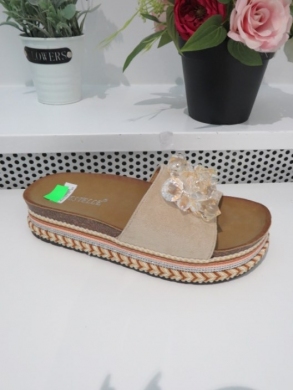 Klapki damskie na koturnie (36-41) 20-378 BEIGE