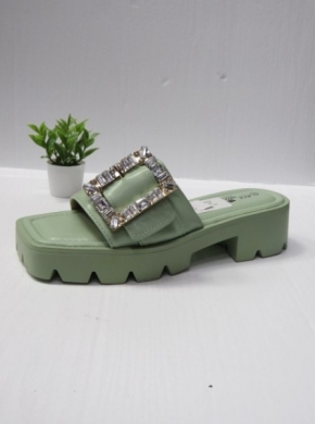 Klapki damskie na koturnie (36-41) SS-135 GREEN