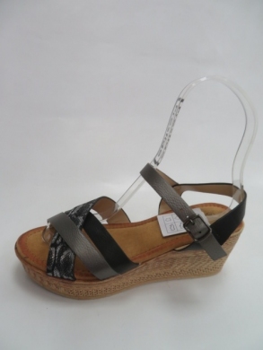 Sandały damskie na koturnie (36-41) A-8 BLACK