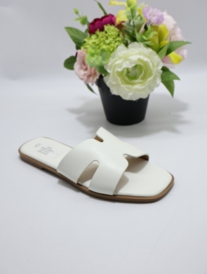 Klapki damskie na płaskim (36-41) GH5101 WHITE