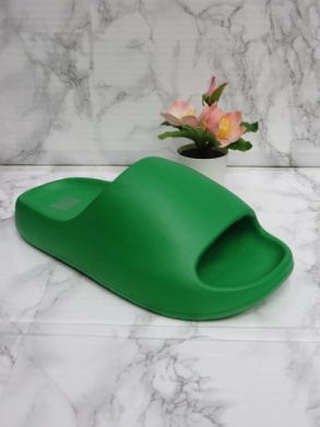 Basenówki damskie (36-41) DM600 GREEN
