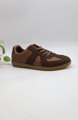 Halówki młodzieżowe (36-41) 81215-5 BROWN