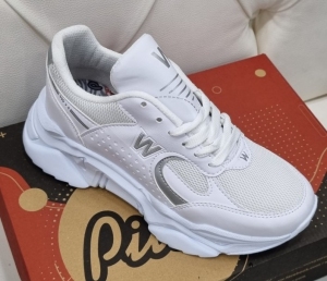Buty sportowe damskie na płaskim (36-40)