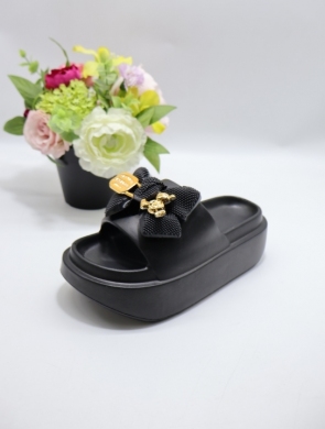 Klapki damskie na płaskim (36-41) 2011 BLACK