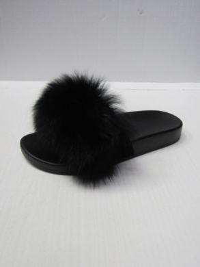Klapki damskie z futerkiem (36-41) 8080 BLACK