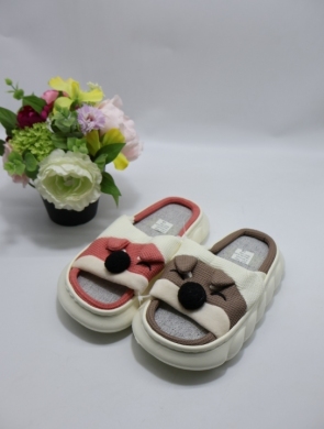 Kapcie damskie (36-41) E801 MIX