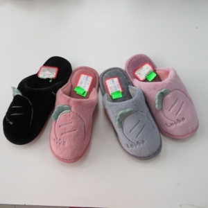 Kapcie damskie ocieplane (36-41) YF-08 MIX