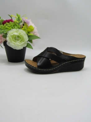 Klapki damskie na koturnie (36-41) 0-743 BLACK