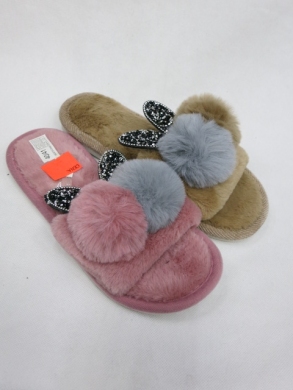 Kapcie damskie ocieplane (36-41) W076 MIX
